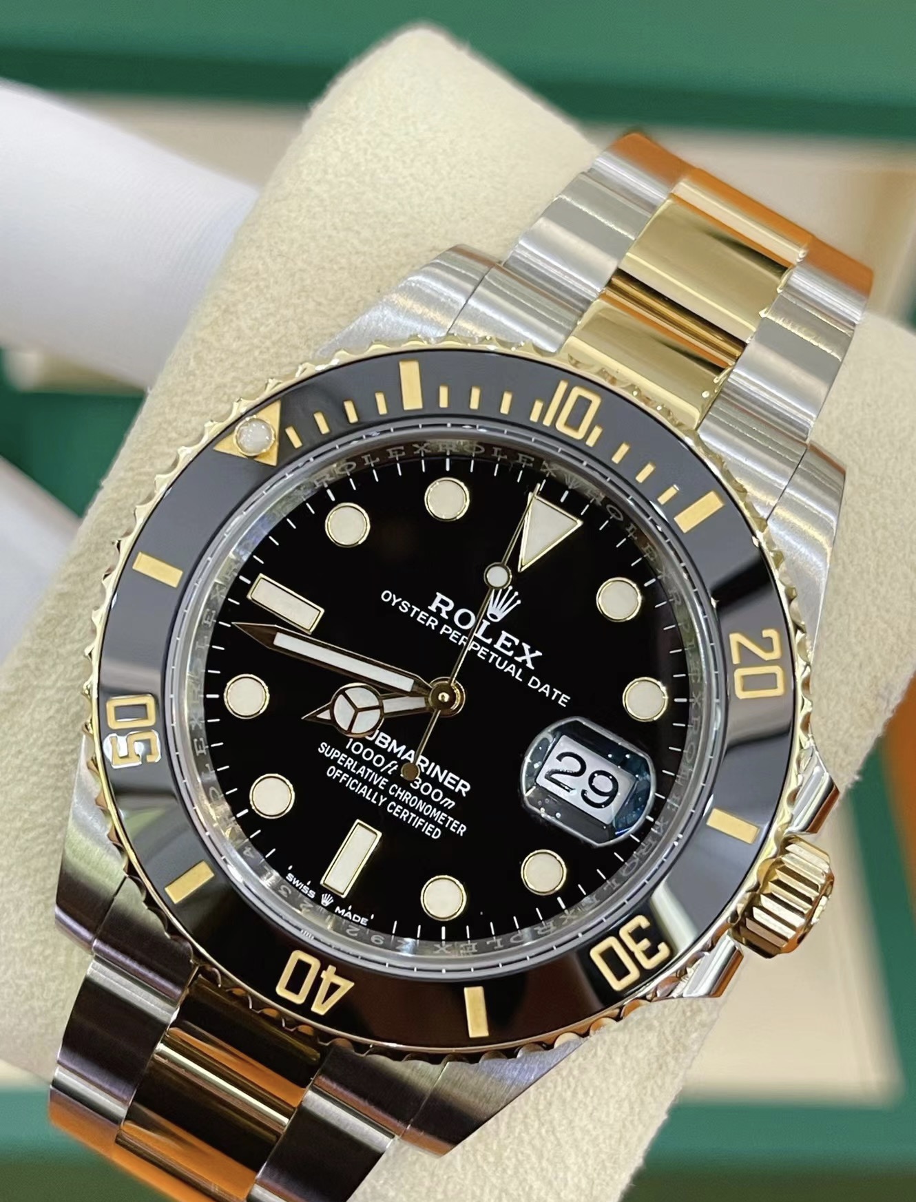 Rolex Oyster Perpetual Submariner Date Oyster Steel