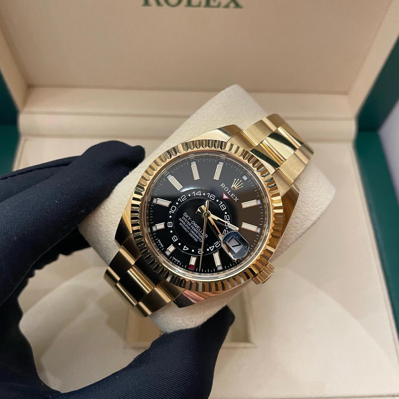 ROLEX SKY-DWELLER mechanical watch