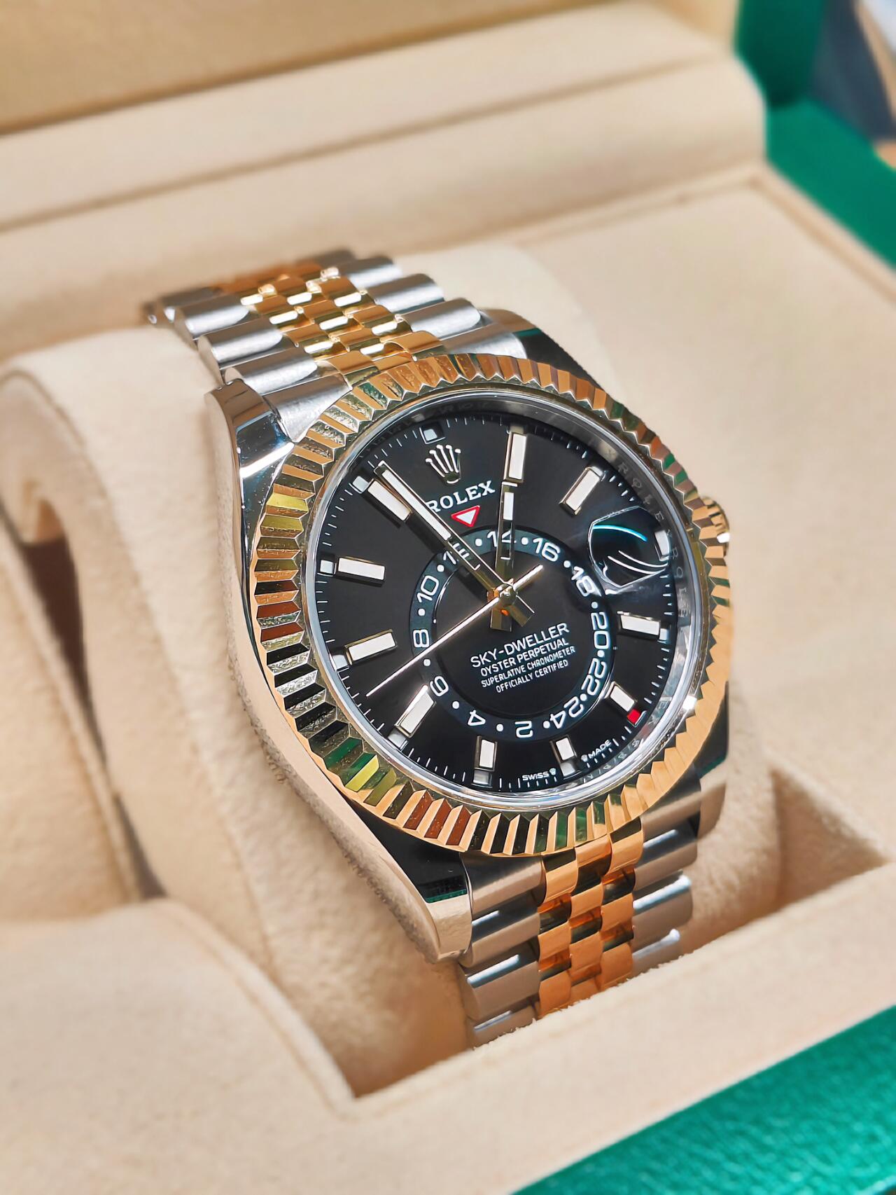 ROLEX SKY-DWELLER mechanical watch