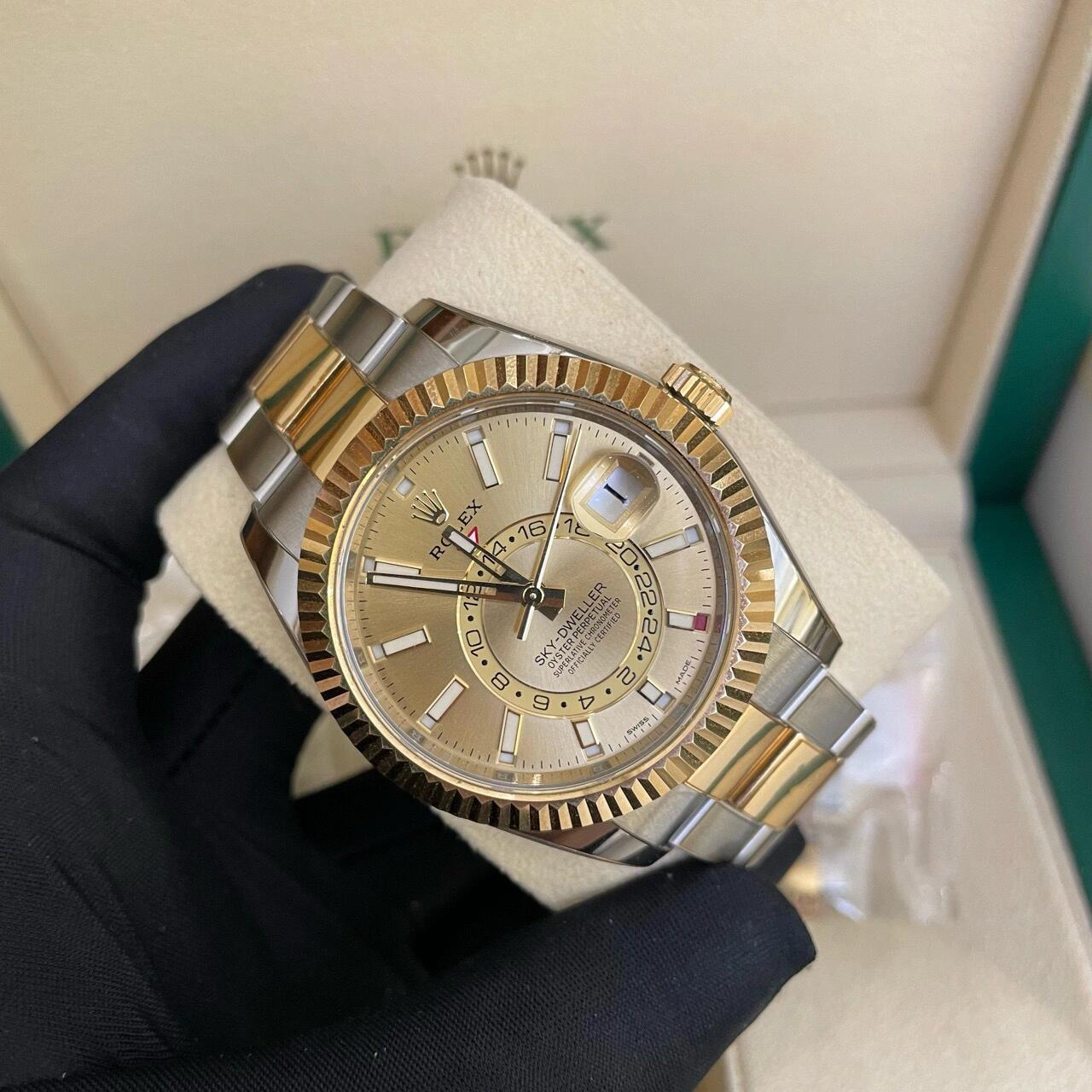 ROLEX SKY-DWELLER mechanical watch