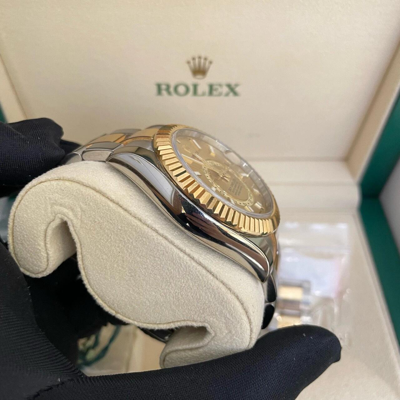 ROLEX SKY-DWELLER mechanical watch