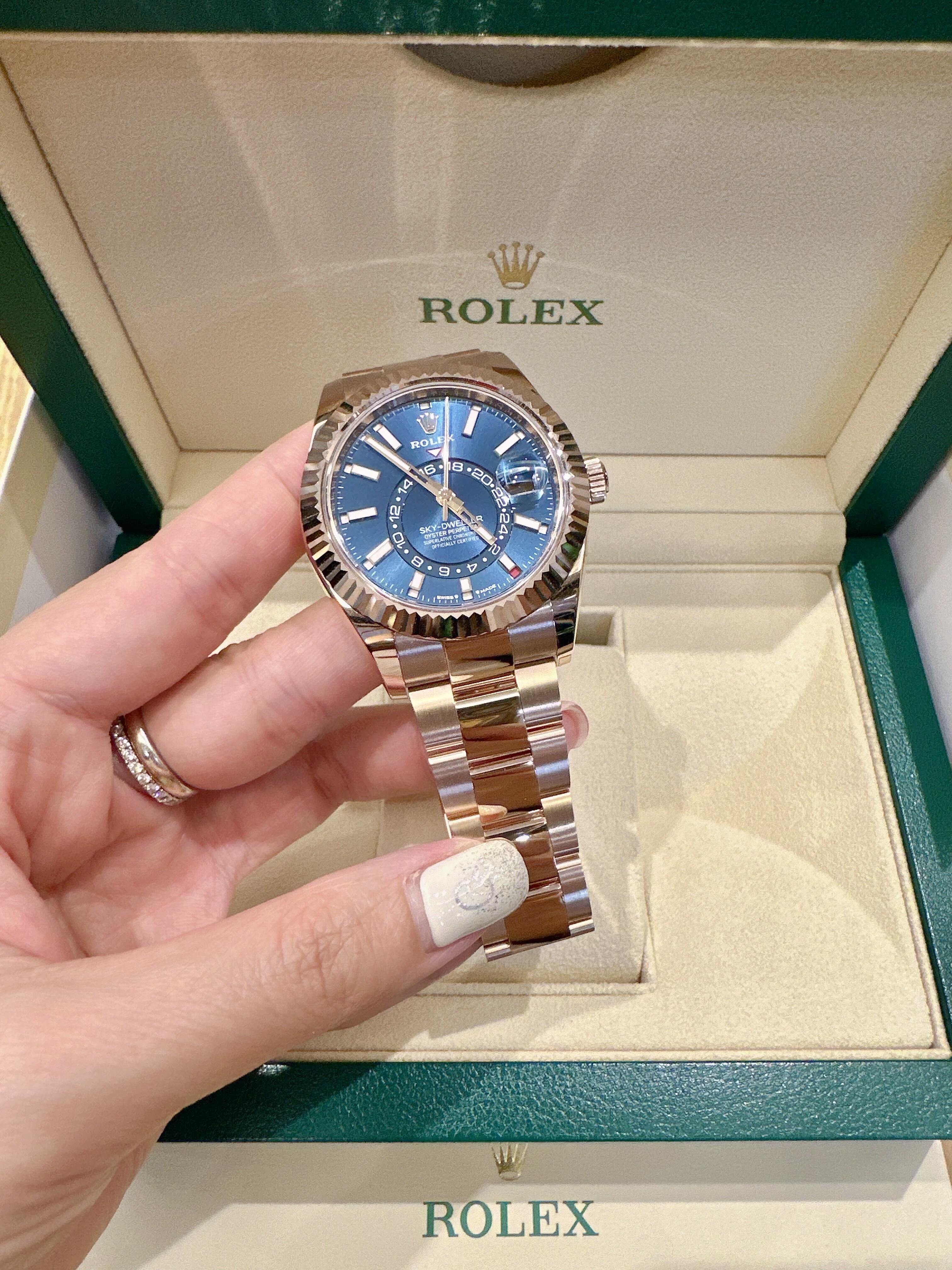 ROLEX SKY-DWELLER mechanical watch